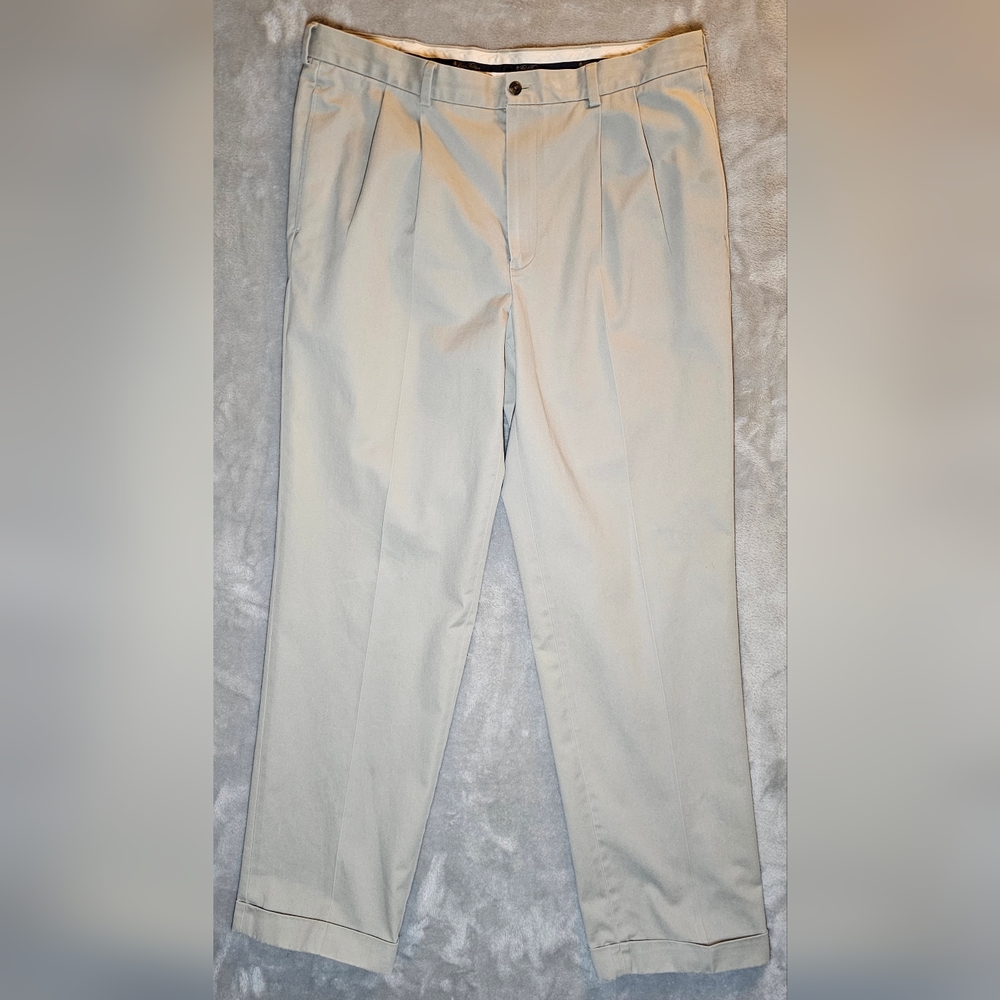 Brooks Brothers Advantage Chino Thompson Pleated Pants‎ 36x34 Light Khaki.